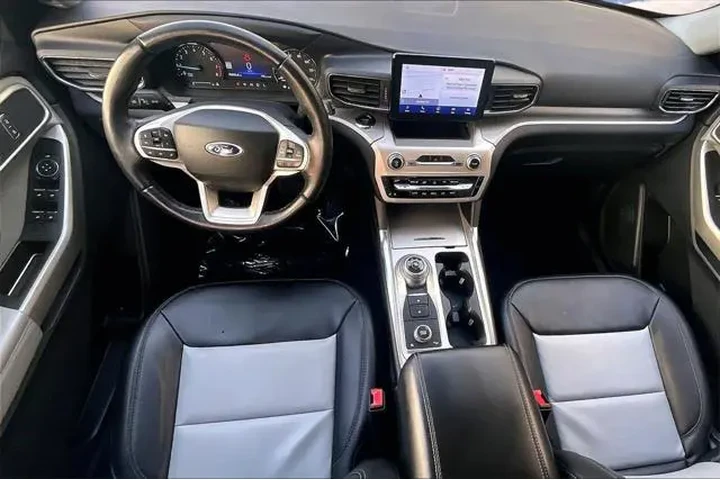 $23794 : Ford Explorer 2022 AWD XLT 4 image 7