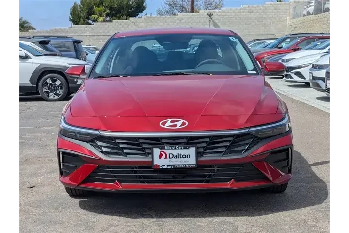 $27777 : Hyundai ELANTRA Hybrid 2025 image 2