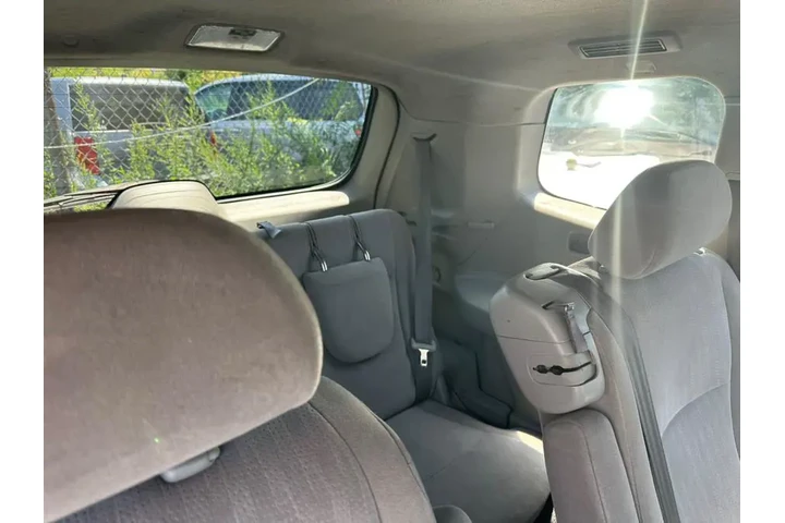 $10995 : Used 2012 Highlander 4WD 4dr image 8