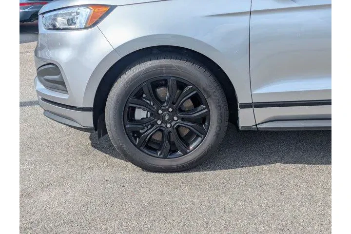 $35995 : Ford Edge 2024 AWD SE 4dr SU image 10