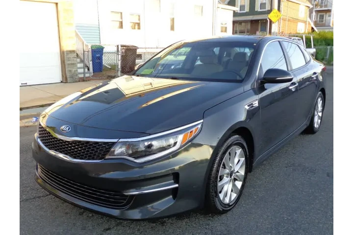 $8950 : 2016 Optima LX image 8