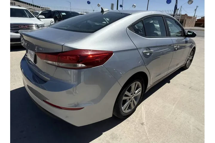 $9900 : 2017 Elantra Limited image 8