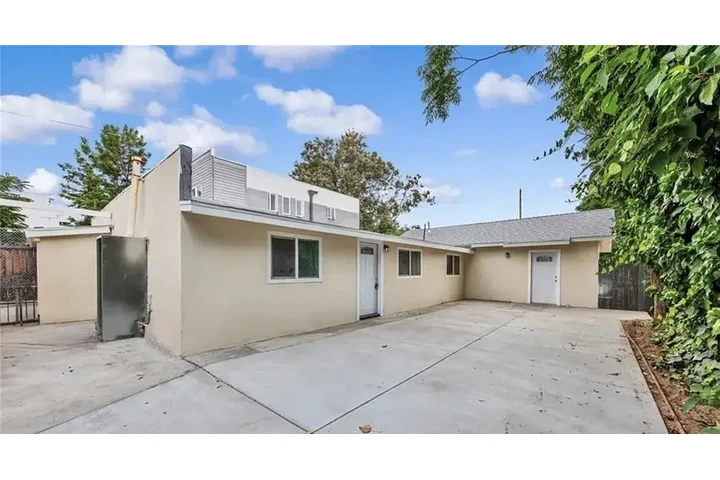 $5500 : COME AND SEE BLESSED HOME image 1