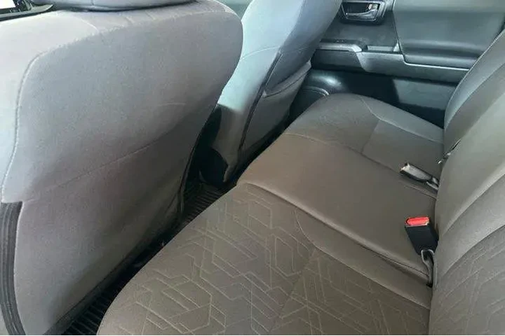 $29900 : Toyota Tacoma 2018 4x2 TRD S image 7