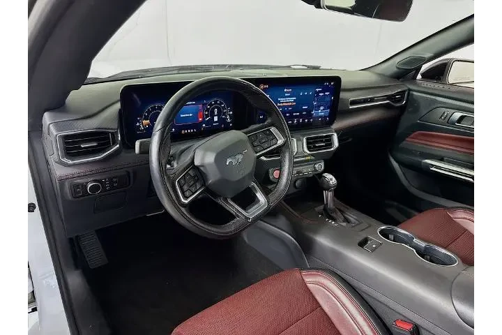 $38750 : Ford Mustang 2025 EcoBoost P image 9