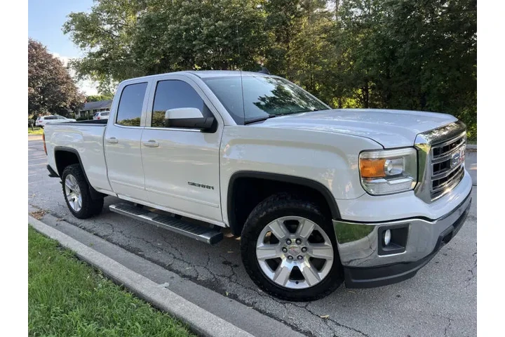 $15995 : 2015 GMC Sierra 1500 SLE image 9