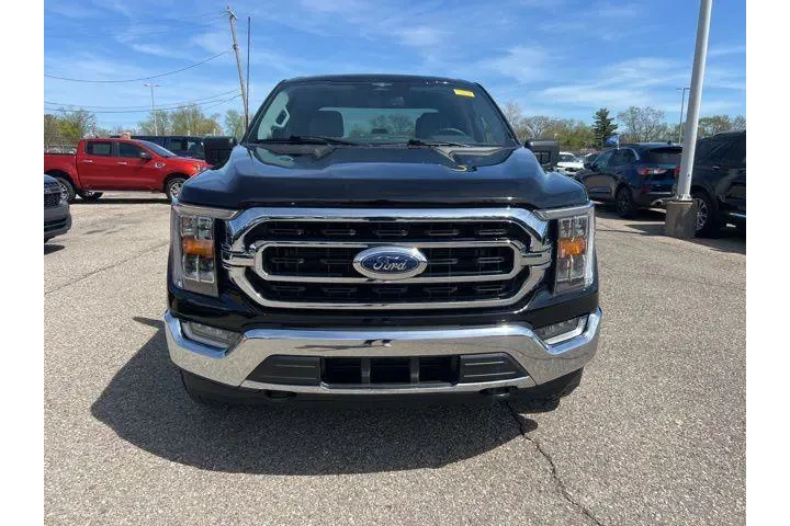 $37975 : Ford F-150 2023 4x4 XL 4dr S image 2