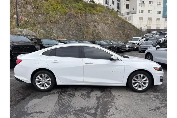 $18498 : Chevrolet Malibu 2023 LT 4dr image 7