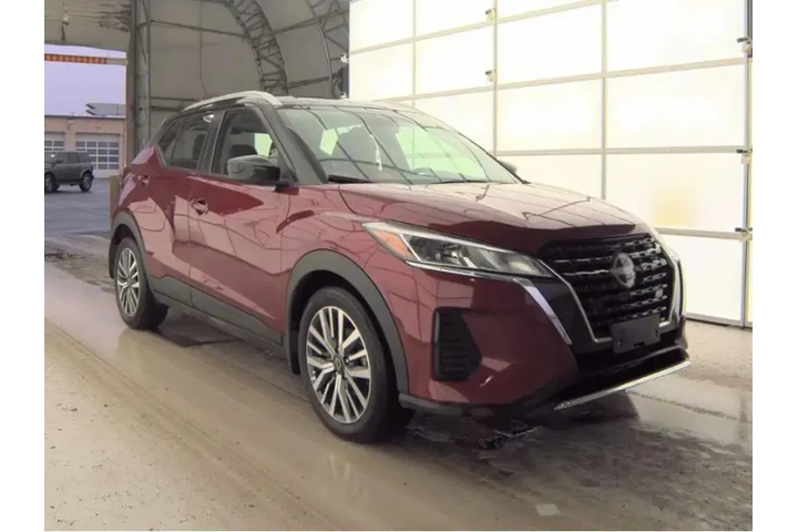 $18223 : Nissan Kicks 2024 SV 4dr Cro image 4