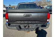 $30700 : Toyota Tacoma 2019 4x4 TRD P thumbnail