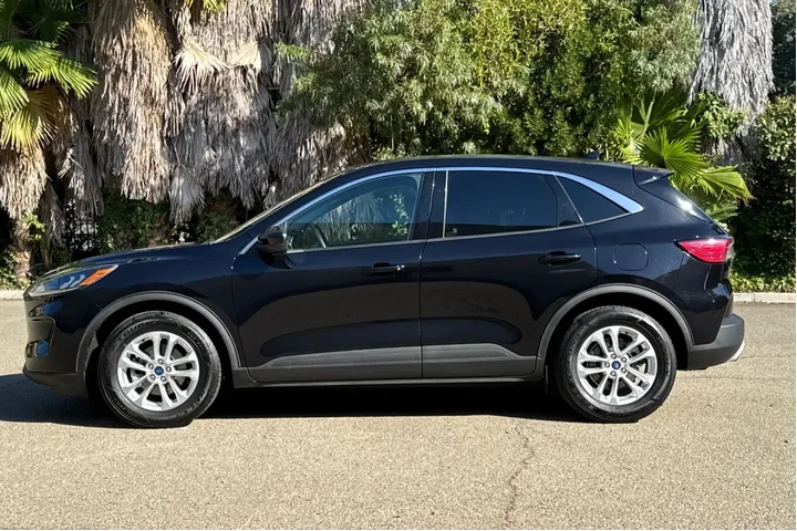 Ford Escape 2020 SE 4dr SUV image 6