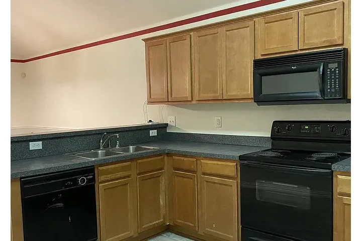 $1200 : RENT AVAILABLE NOW DALLAS TX image 5
