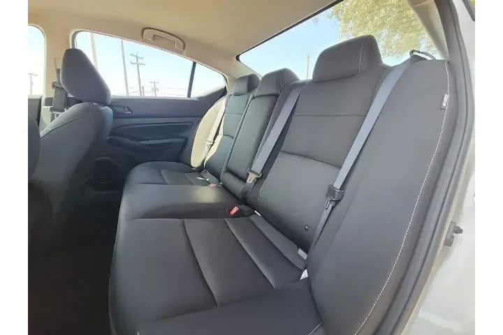 $18596 : Nissan Altima 2023 2.5 SV 4d image 8