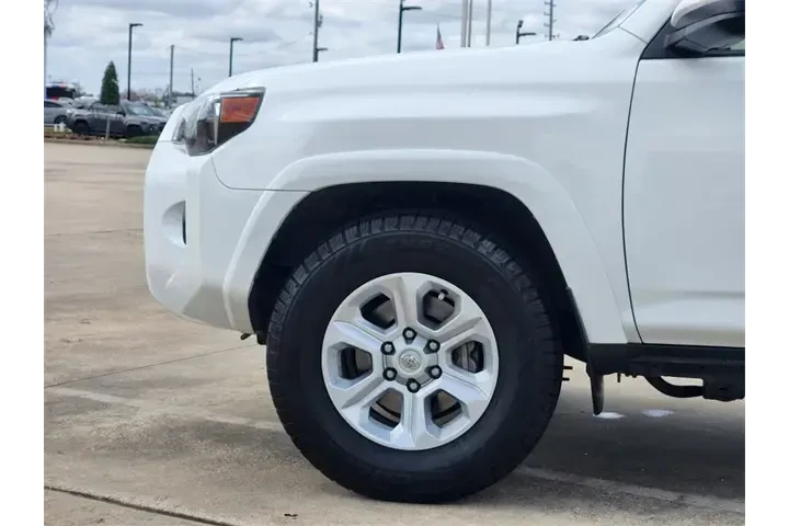 $29134 : Toyota 4Runner 2022 4x2 SR5 image 8