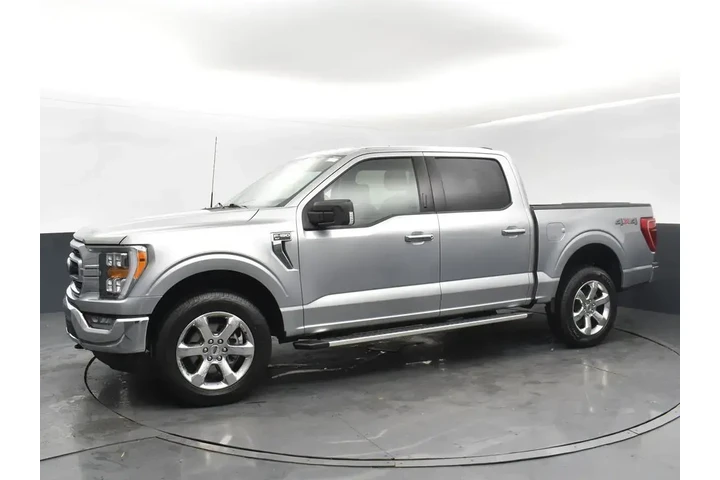 $33676 : Ford F-150 2022 4x4 XLT 4dr image 1