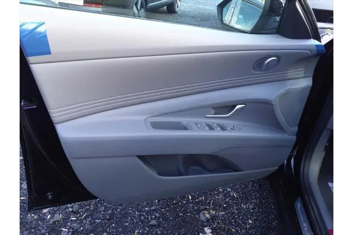 $27265 : Hyundai ELANTRA 2025 SEL Con image 7