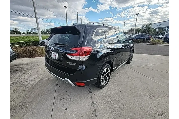 $30982 : Subaru Forester 2023 AWD Tou image 6