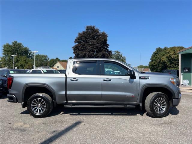 $31990 : 2020 GMC Sierra 1500 image 2