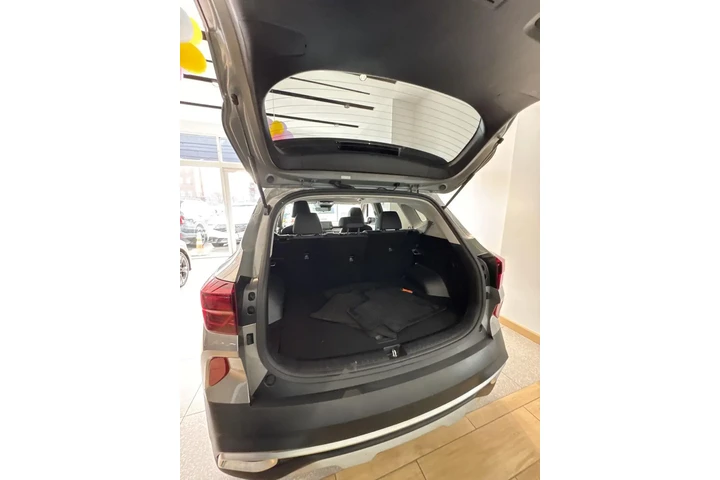 $21490 : Kia Seltos 2023 AWD S 4dr SU image 5