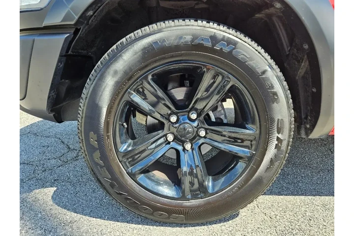 $28712 : Ram 1500 Classic 2024 4x2 SL image 9