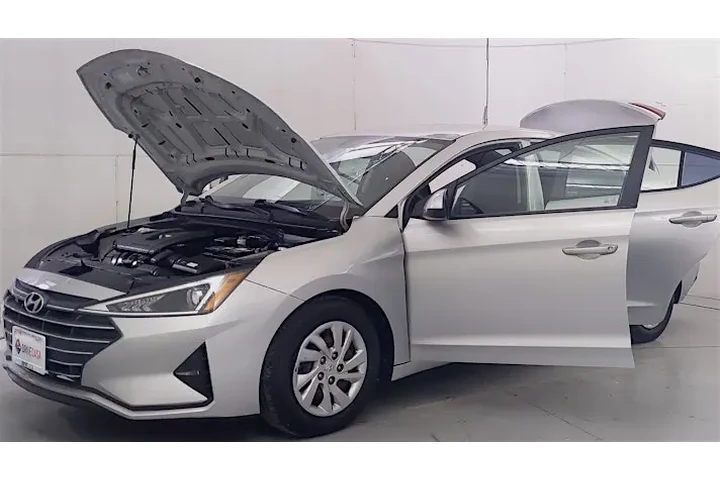 2015 Escape SE 4WD image 9