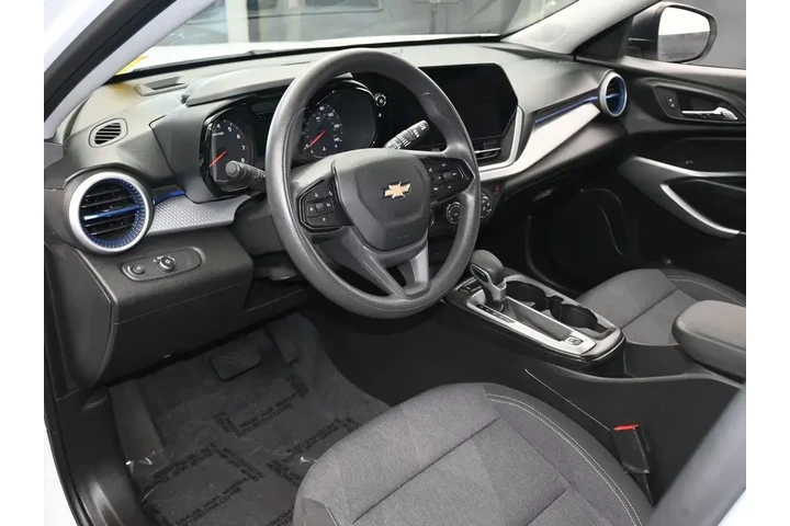 $19489 : Chevrolet Trax 2024 LS 4dr C image 10