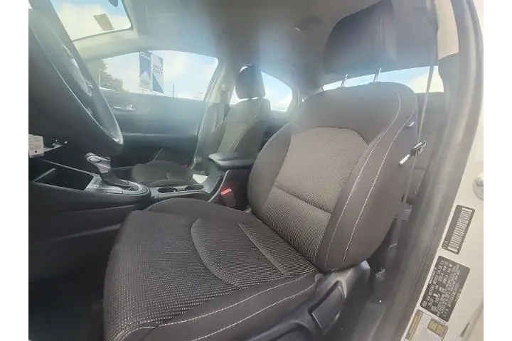 $15899 : Kia Forte 2021 FE 4dr Sedan image 7