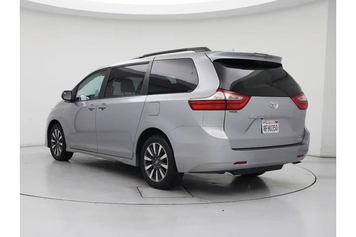 $35998 : Toyota Sienna 2018 AWD LE 7- image 2