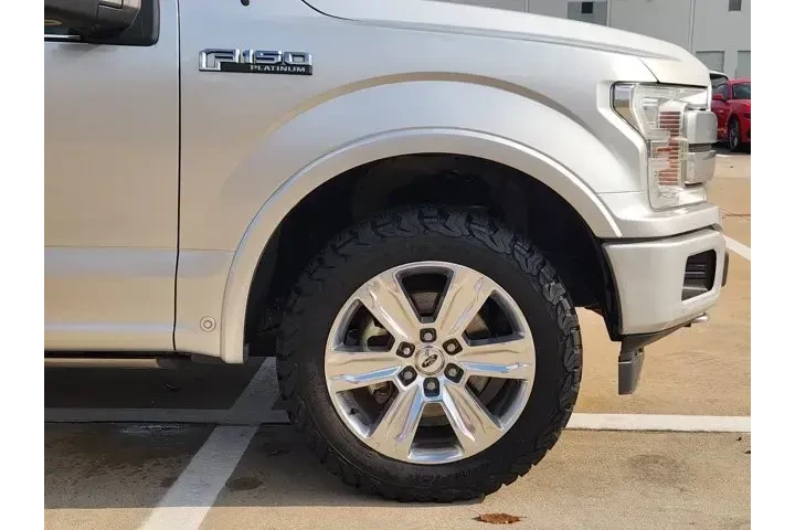 $27485 : Ford F-150 2018 4x4 Platinum image 6