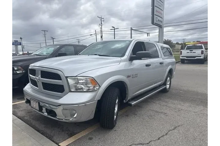 $18128 : Ram 1500 2014 4x4 SLT 4dr Cr image 1