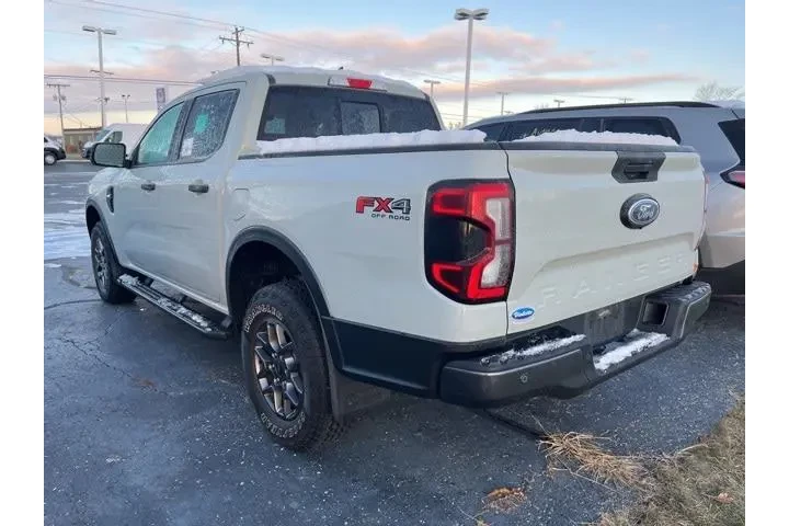 $35725 : Ford Ranger 2024 4x4 XLT 4dr image 2