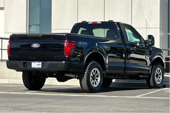 $39900 : Ford F-150 2025 4x4 XL 2dr R image 3