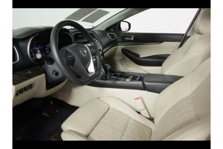$21875 : Nissan Maxima 2018 Platinum image 10