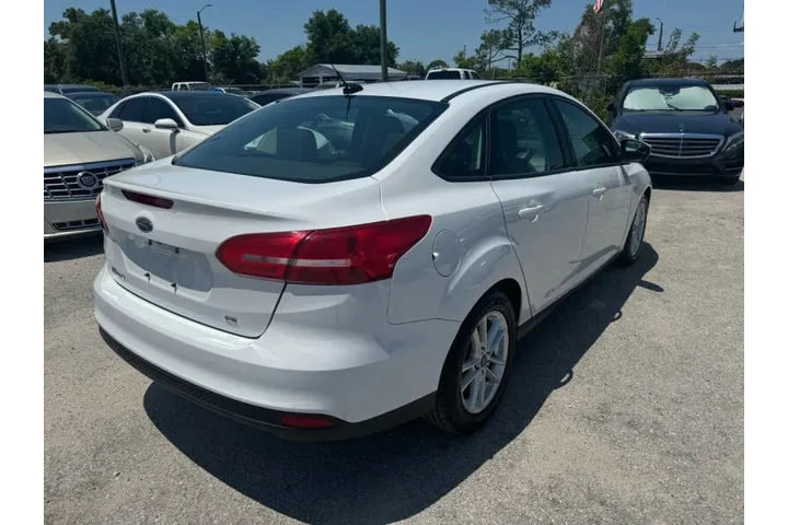 $5897 : 2017 Focus SE image 6