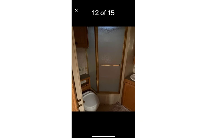 $1000 : ev for rent image 3