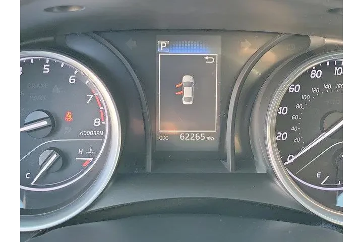 $20500 : Toyota Camry 2020 SE 4dr Sed image 5