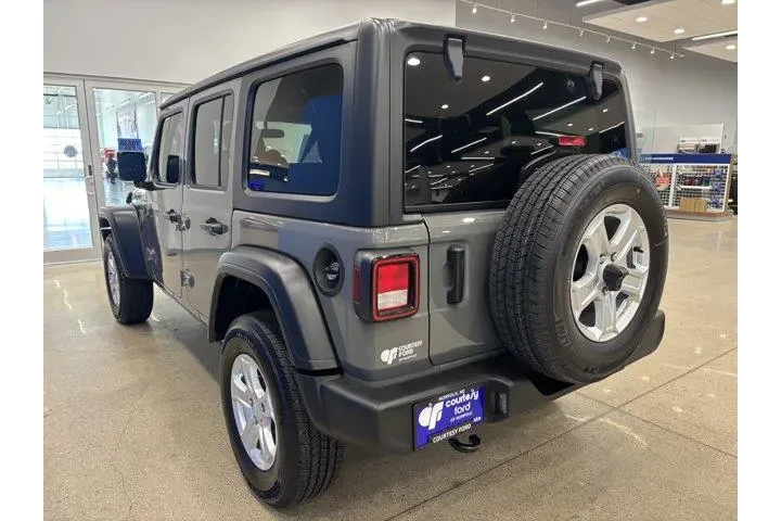 $33990 : Jeep Wrangler Unlimited 2022 image 6