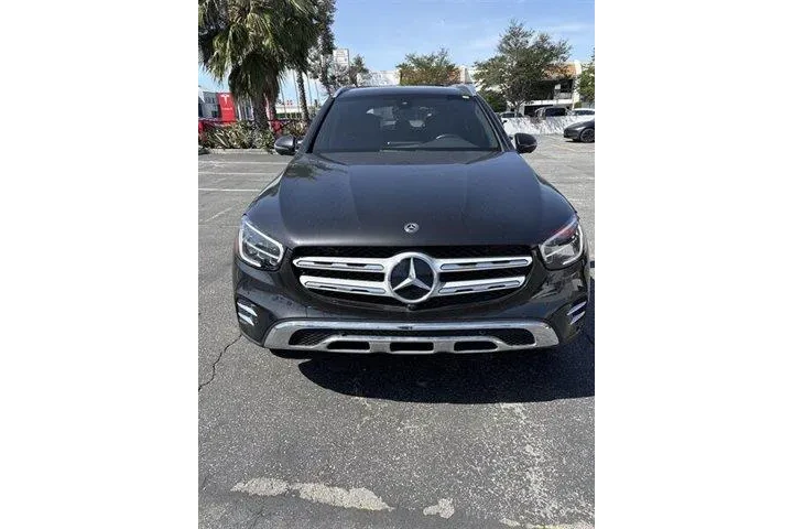 $23640 : Mercedes-Benz GLC 2021 GLC 3 image 1