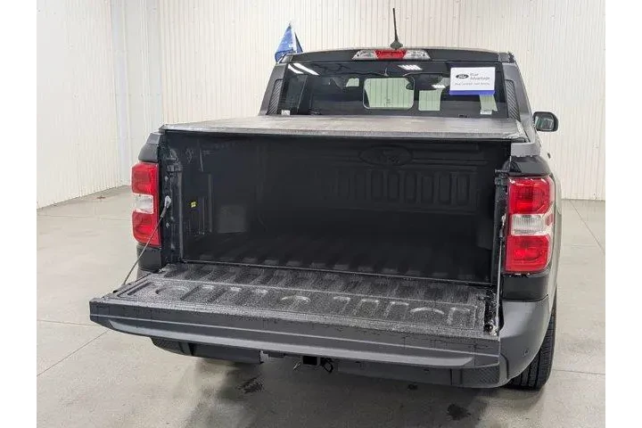 $27998 : Ford Maverick 2024 Lariat 4d image 9