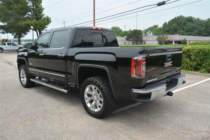 2018 GMC Sierra 1500 SLT image 10