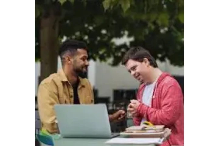 BUSCO PERSONAL INMEDIATAMENTE image 1