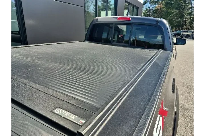 $27995 : Toyota Tacoma 2021 4x4 TRD O image 8