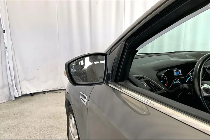 $6781 : Ford Escape 2014 Titanium 4d image 9