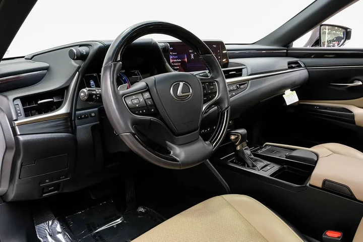 $25490 : 2019 ES 350 image 4