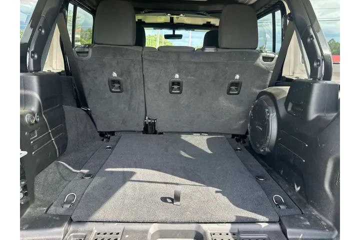 $32935 : Jeep Wrangler Unlimited 2022 image 7