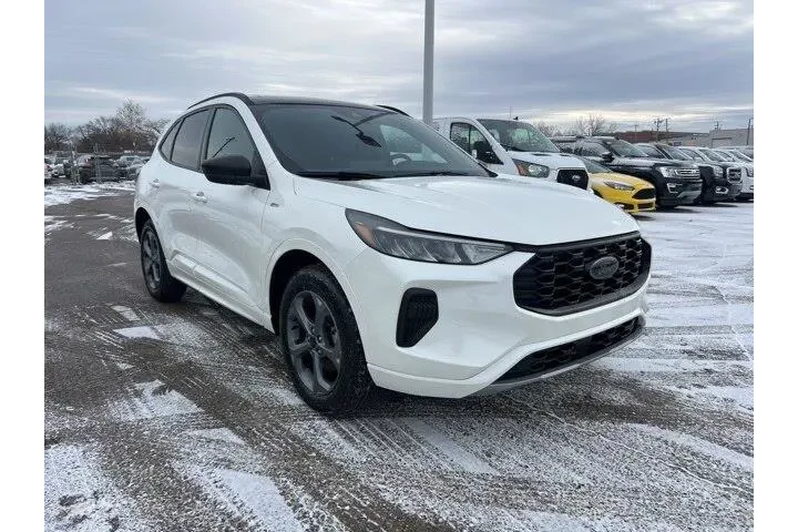 $23750 : Ford Escape 2024 AWD ST-Line image 3