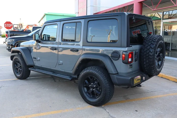 $32988 : 2022 Wrangler Unlimited Willy image 6