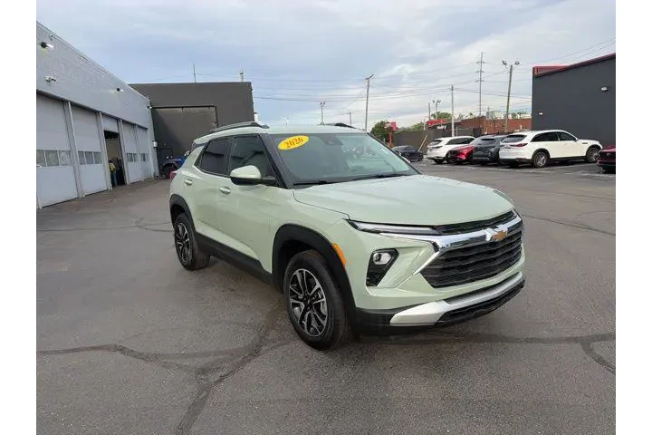 $25980 : Chevrolet Trailblazer 2026 4 image 1
