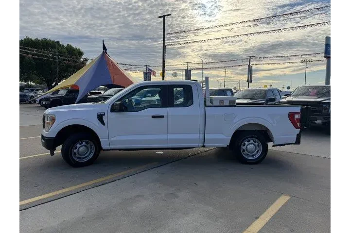 $33647 : Ford F-150 2021 4x2 XL 4dr S image 10
