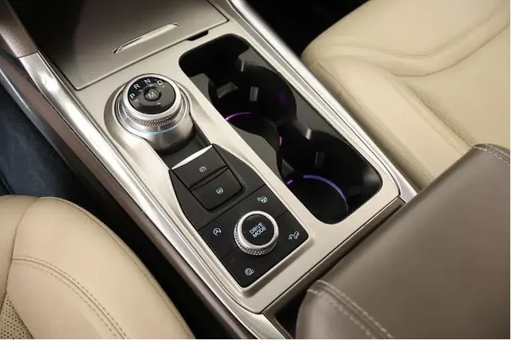 $27187 : Ford Explorer 2020 AWD Plati image 9